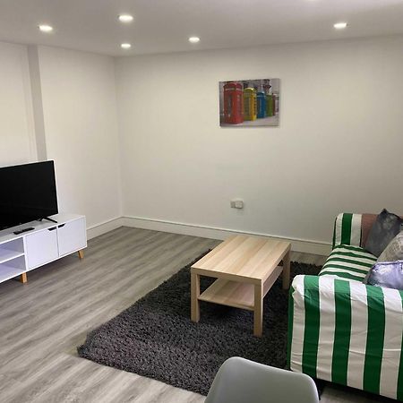 Adbolton House Apartments - Sleek, Stylish, Brand New & Low Carbon Nottingham Habitación foto